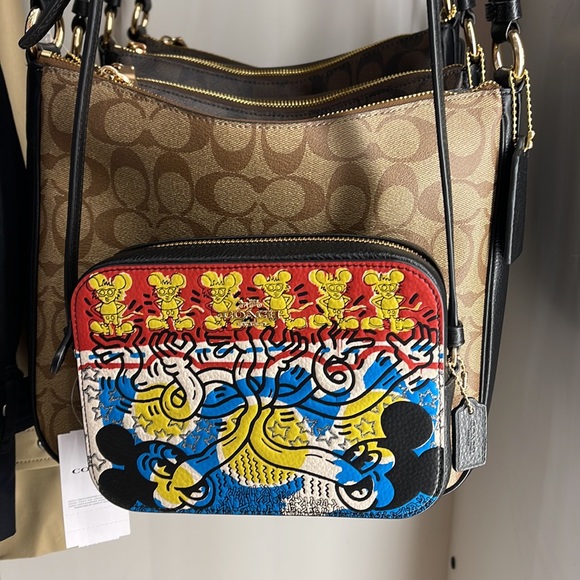Coach Disney Mickey Mouse X Keith Haring Mini Camera Bag
Gold/Chalk Black Multi - Picture 15 of 16